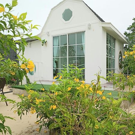 บ้านพักตากอากาศขนาดเล็ก ห่างชายหาดบางเก่า 800 เมตร #Cottage Ban Bo Yai Exteriér fotografie