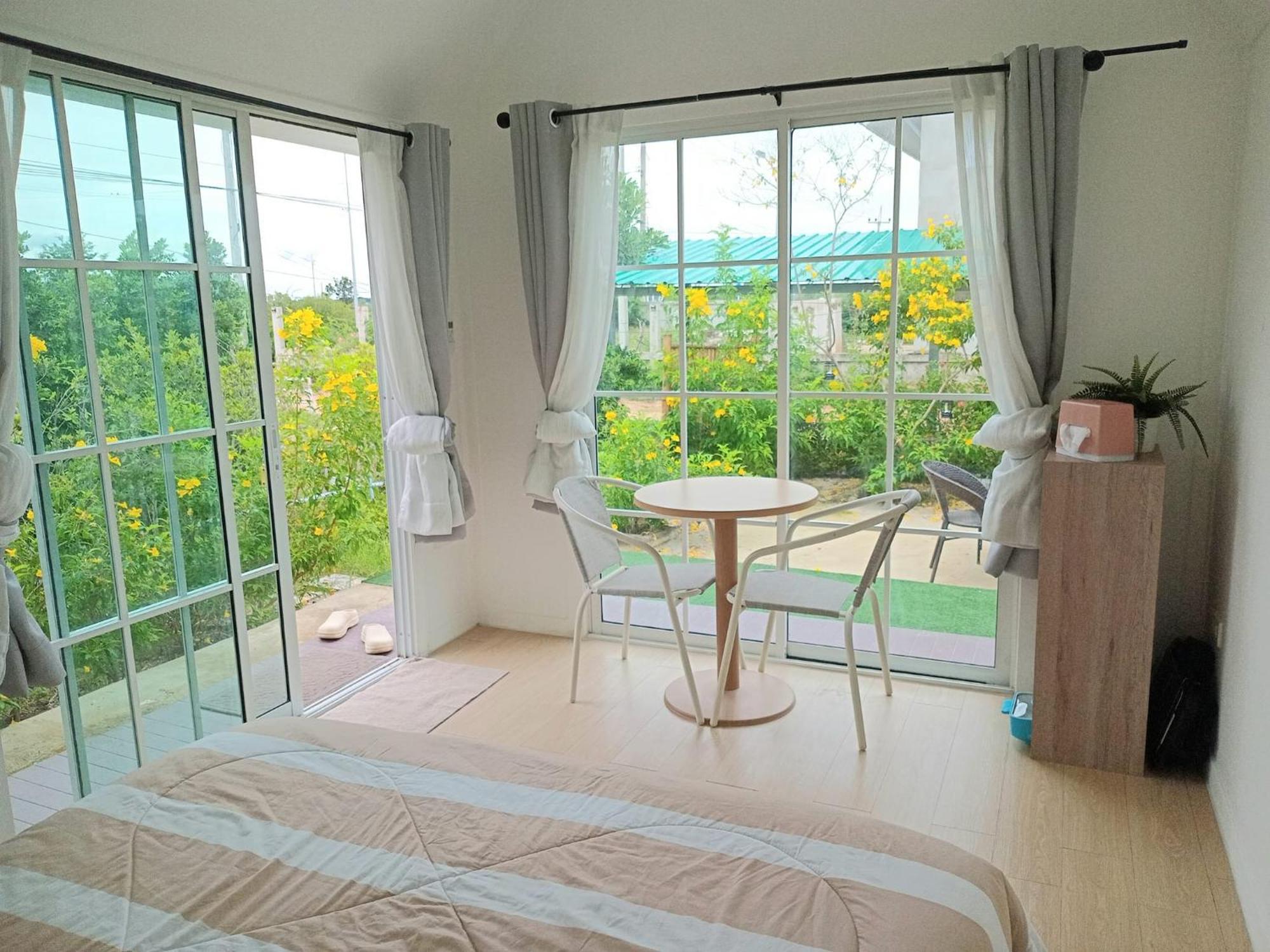 บ้านพักตากอากาศขนาดเล็ก ห่างชายหาดบางเก่า 800 เมตร #Cottage Ban Bo Yai Exteriér fotografie