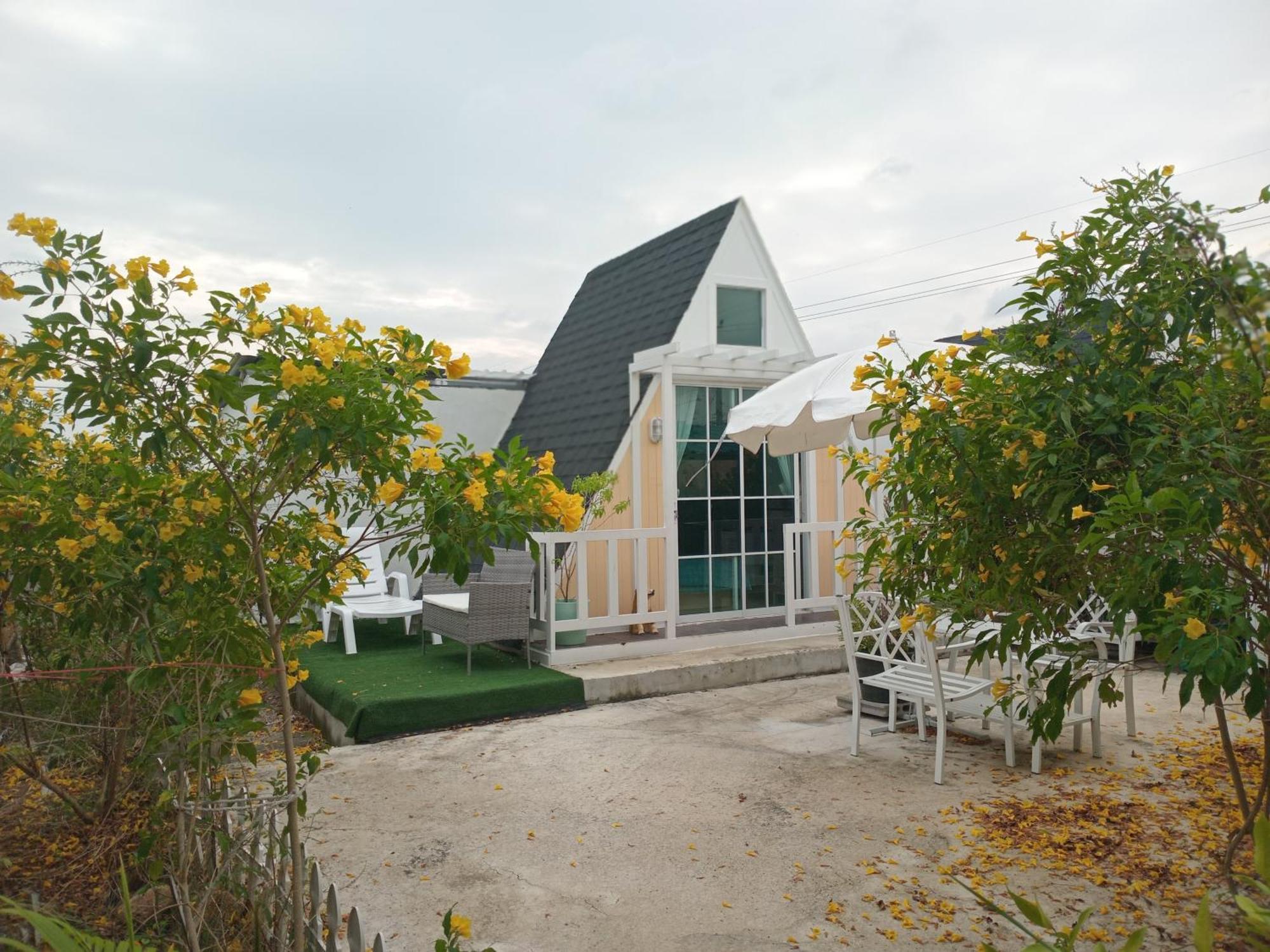 บ้านพักตากอากาศขนาดเล็ก ห่างชายหาดบางเก่า 800 เมตร #Cottage Ban Bo Yai Exteriér fotografie