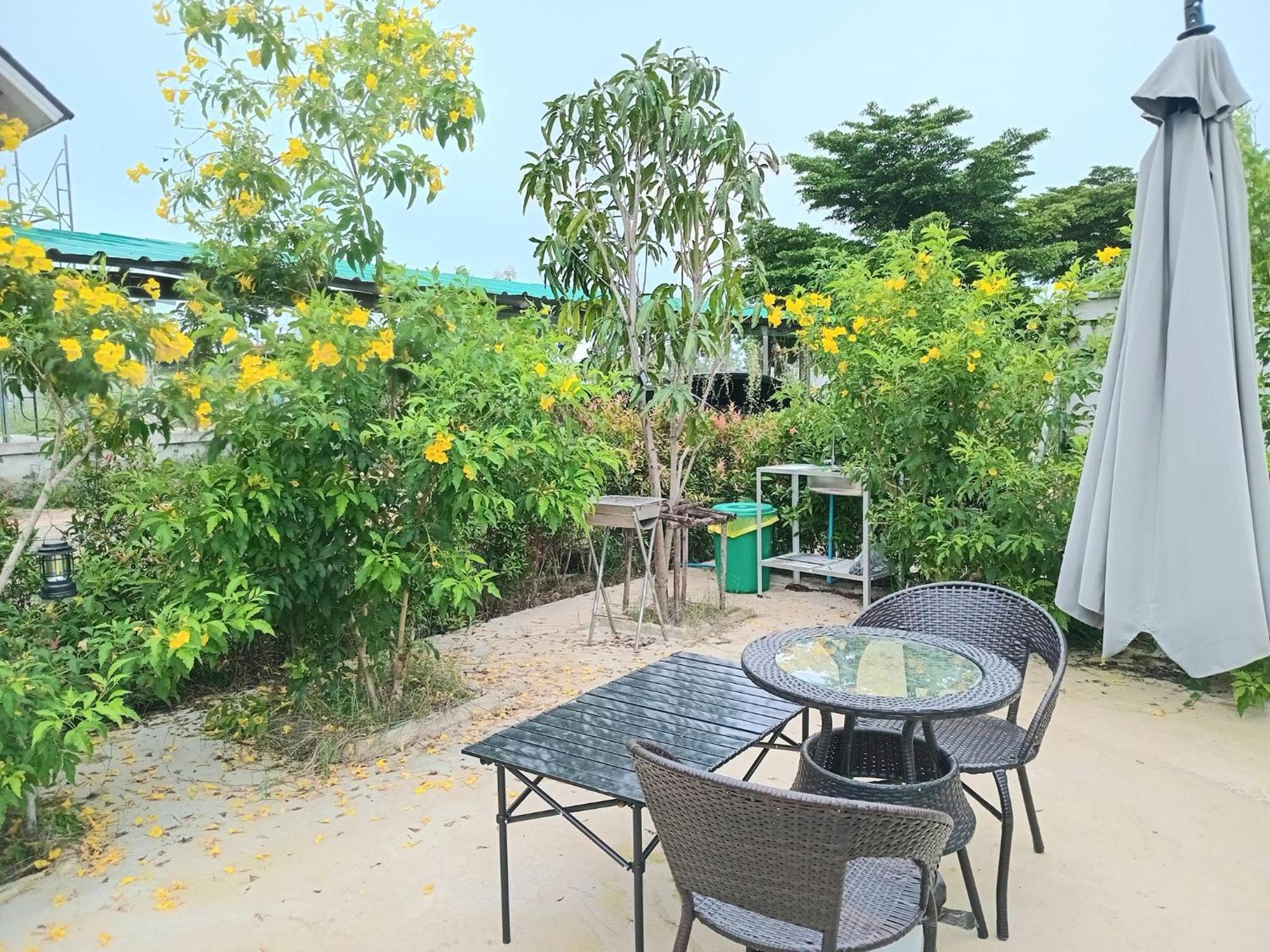 บ้านพักตากอากาศขนาดเล็ก ห่างชายหาดบางเก่า 800 เมตร #Cottage Ban Bo Yai Exteriér fotografie